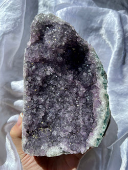 Statement Amethyst Cut Base