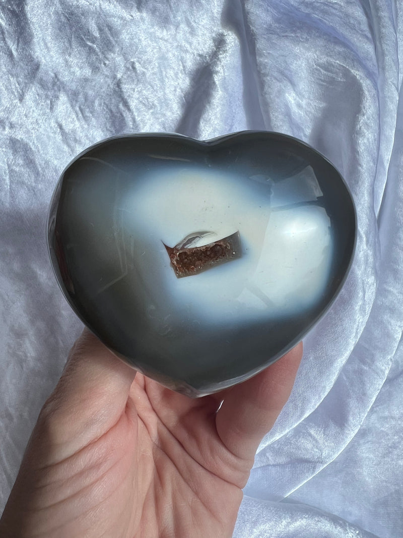 The Tucson Series: Orca Agate Heart